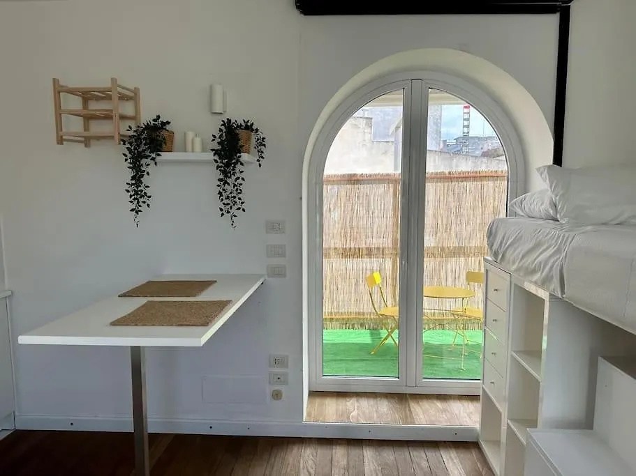 Terrace In Town Apartment Bari